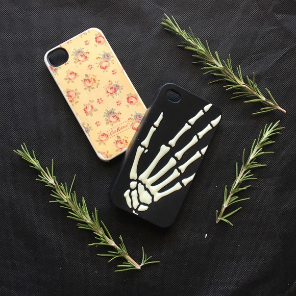 iPhone 4 cases - Picture 4 of 7